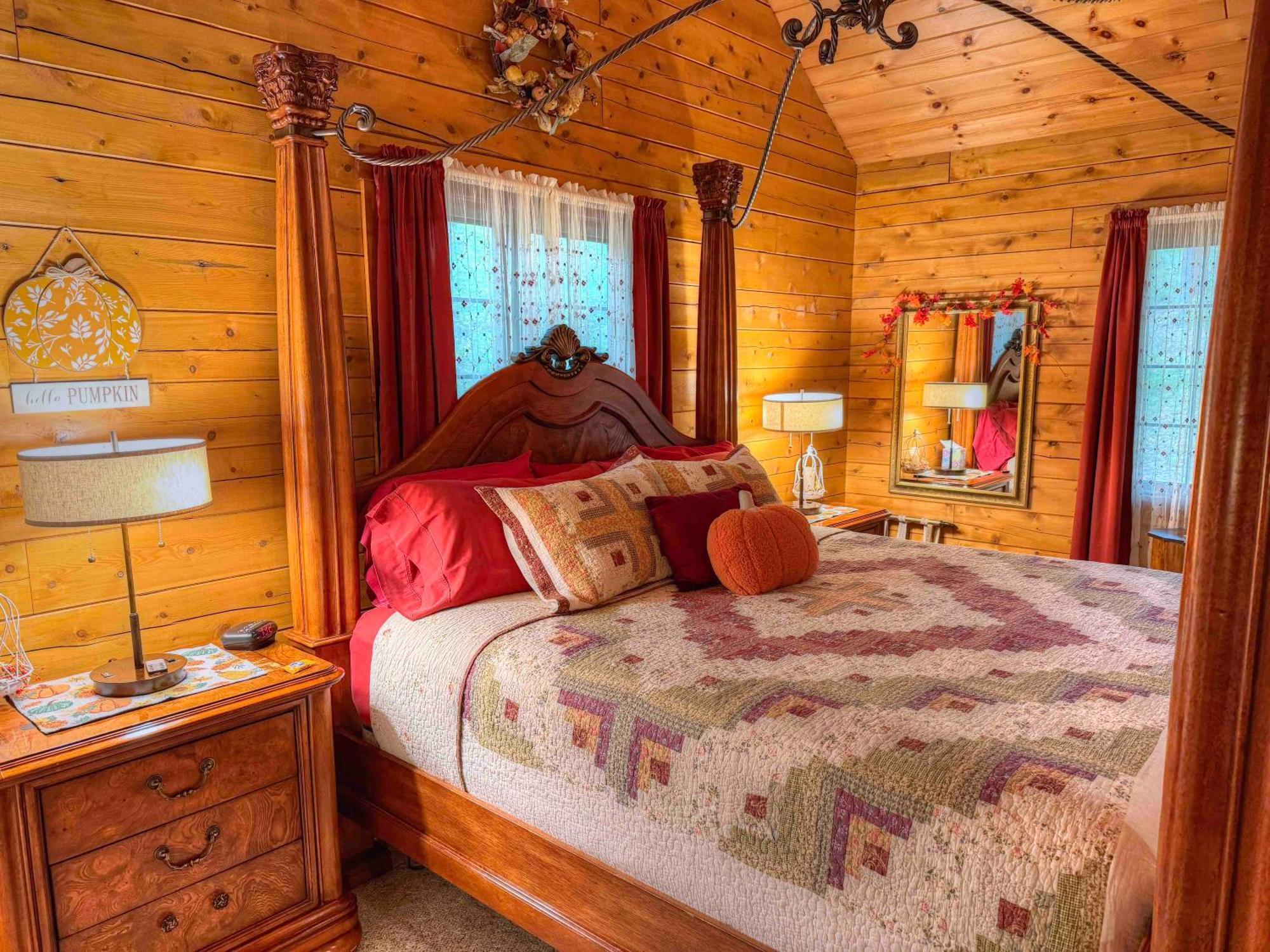 Ferngully Creek Cabins Millersburg Bagian luar foto