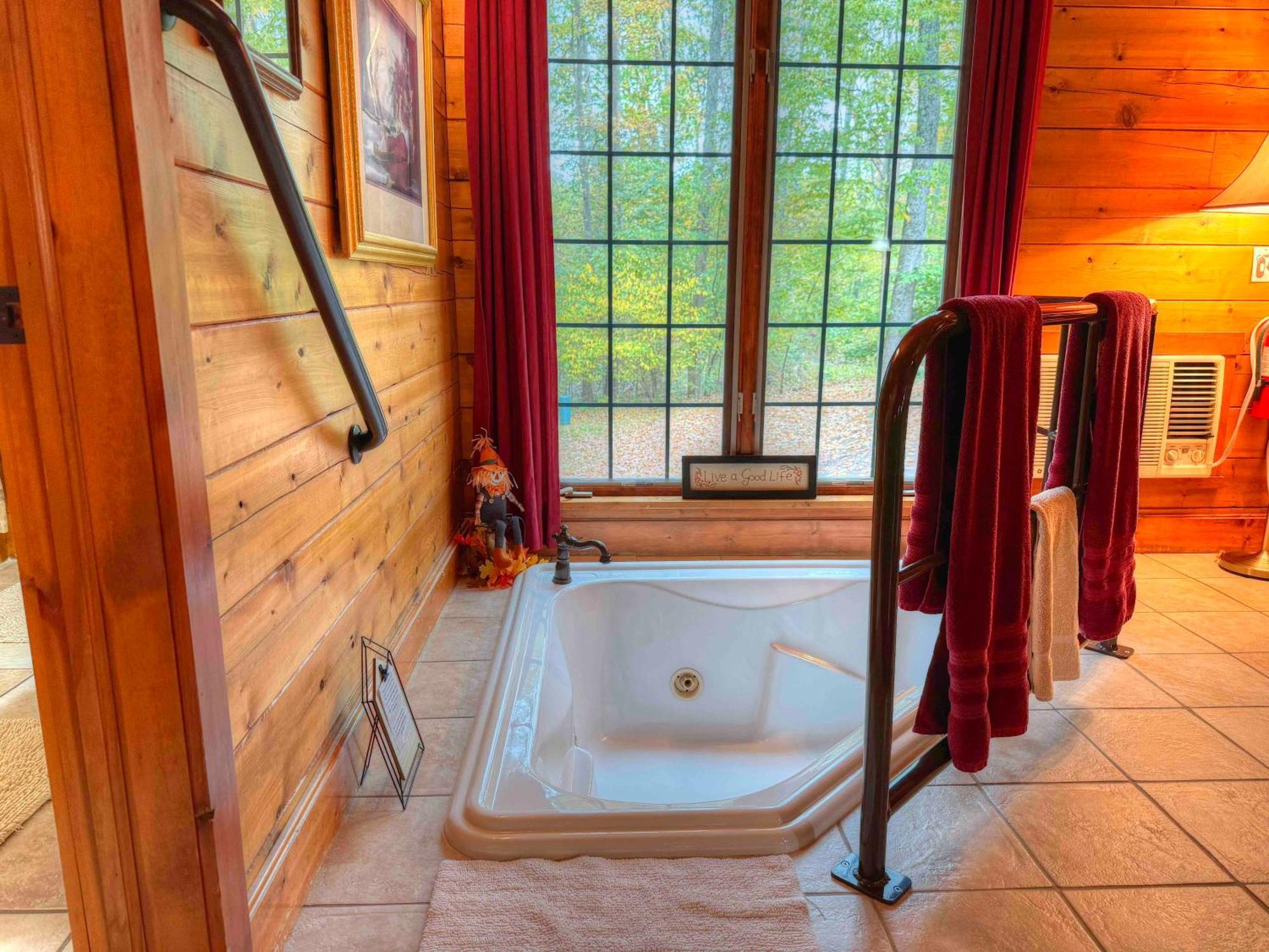 Ferngully Creek Cabins Millersburg Bagian luar foto