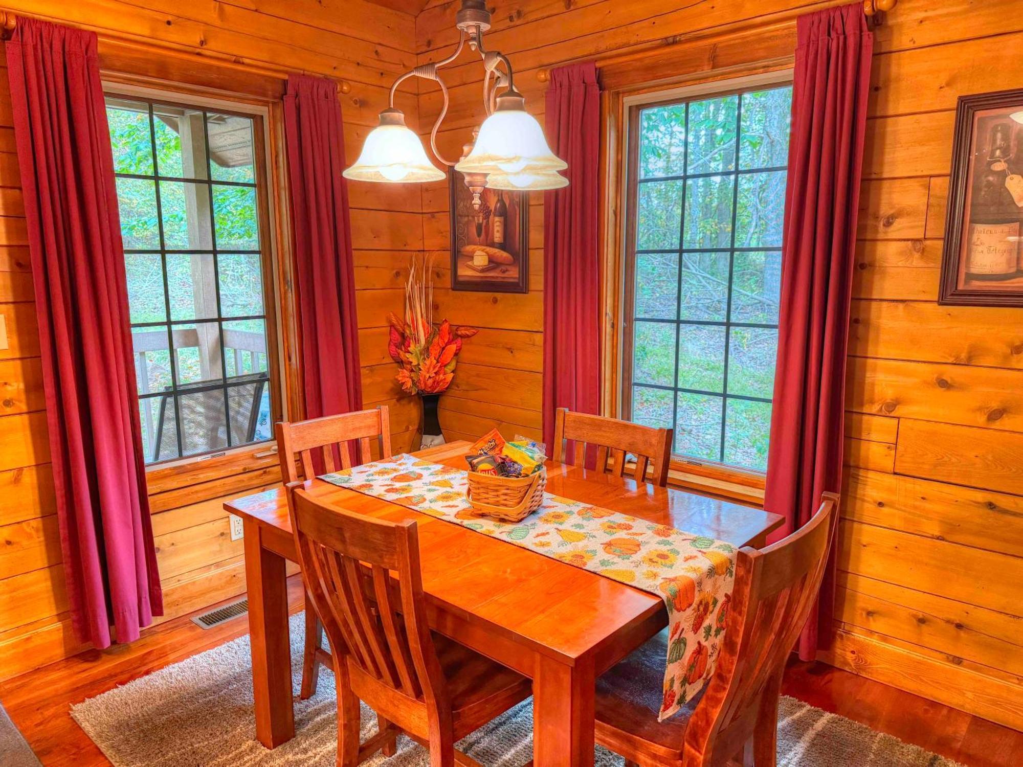 Ferngully Creek Cabins Millersburg Bagian luar foto