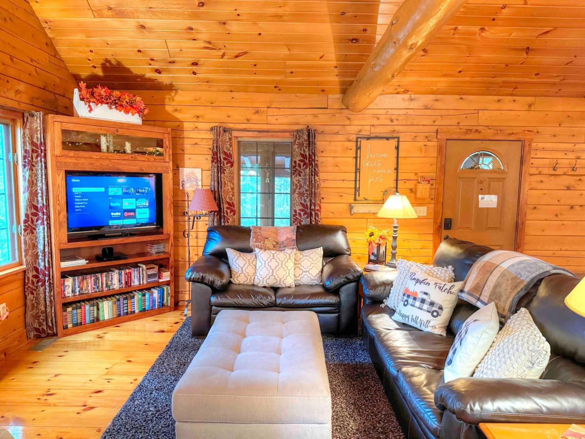 Ferngully Creek Cabins Millersburg Bagian luar foto
